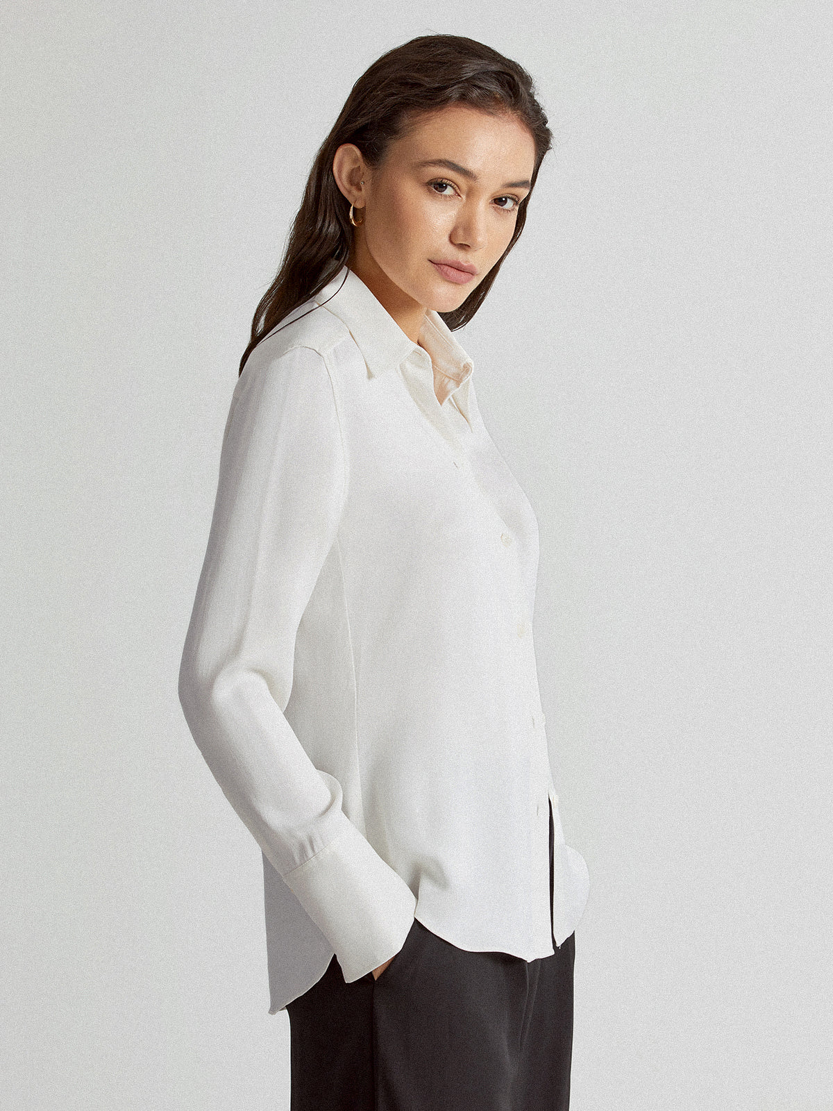 Basic Sharp Collar Shirt