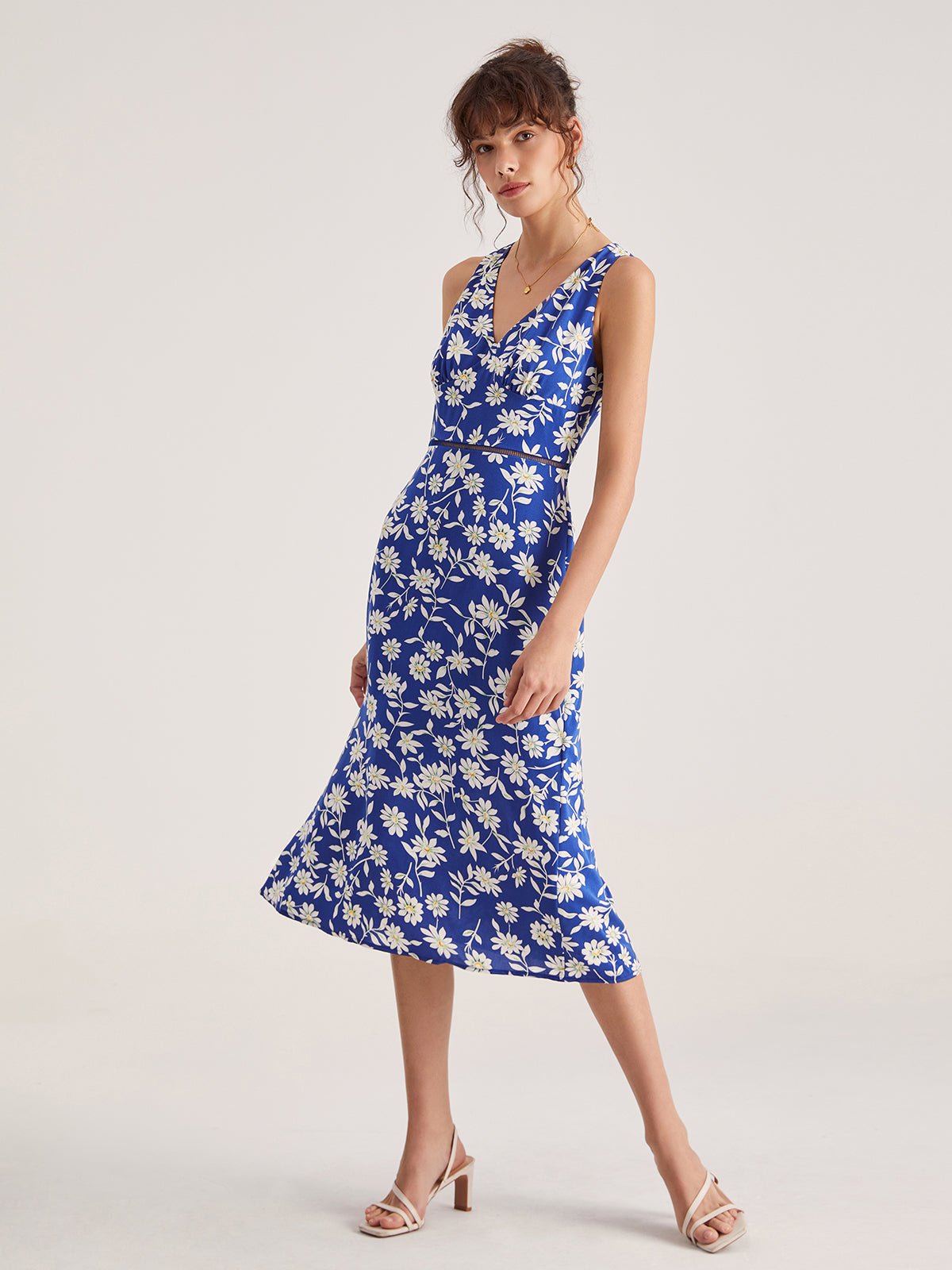 Sweetheart Floral Contour Midi Dress