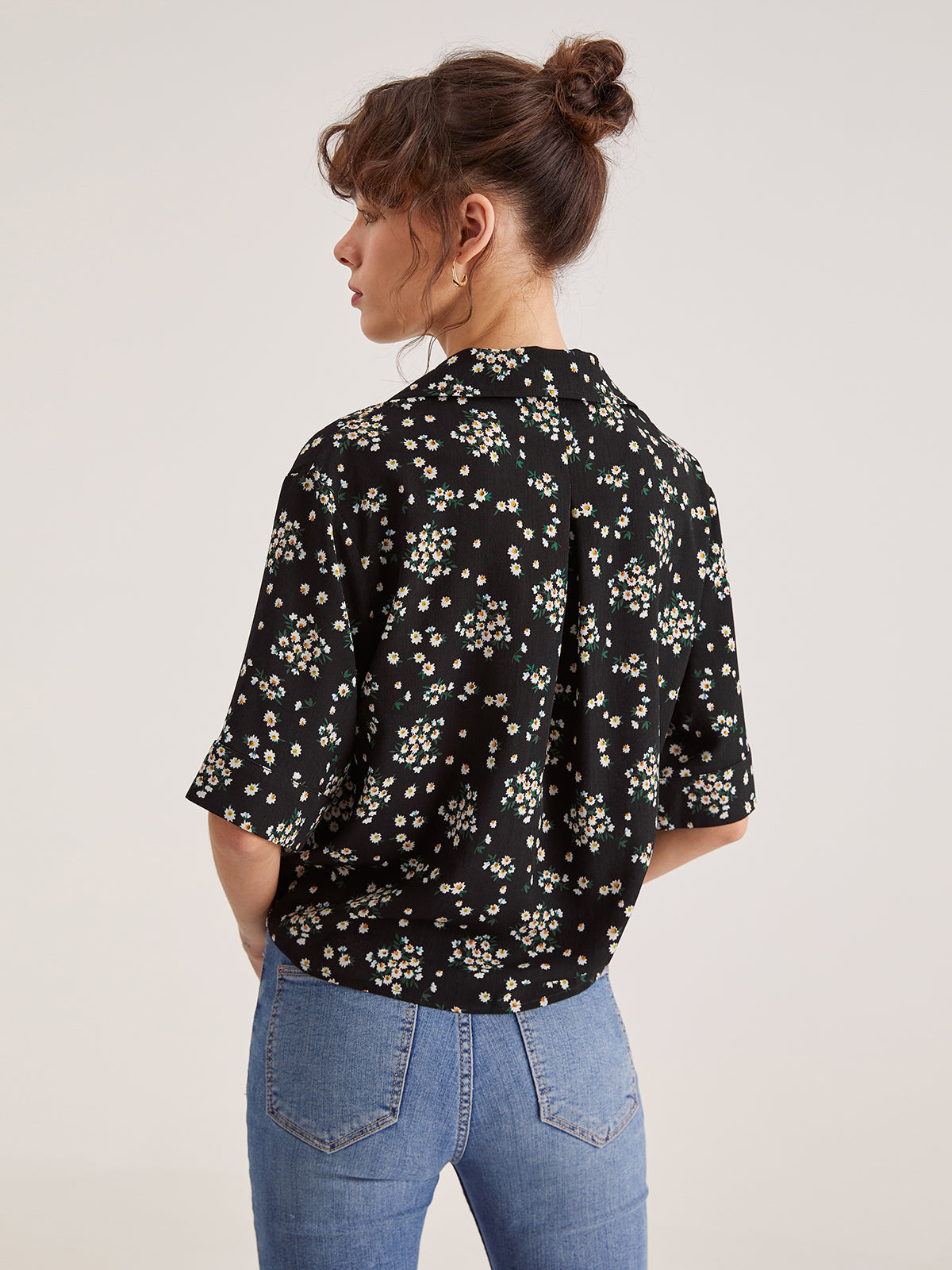 Daisy Button Up Short Sleeve Shirt