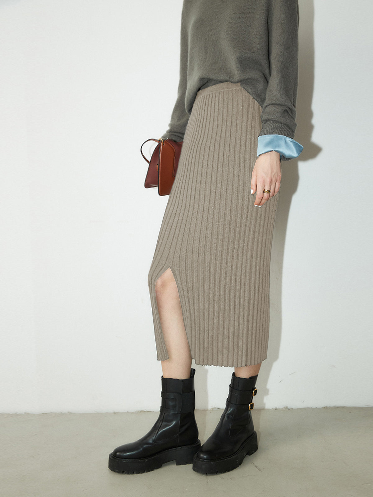 Ribbed Long Knitted Midi Skirt