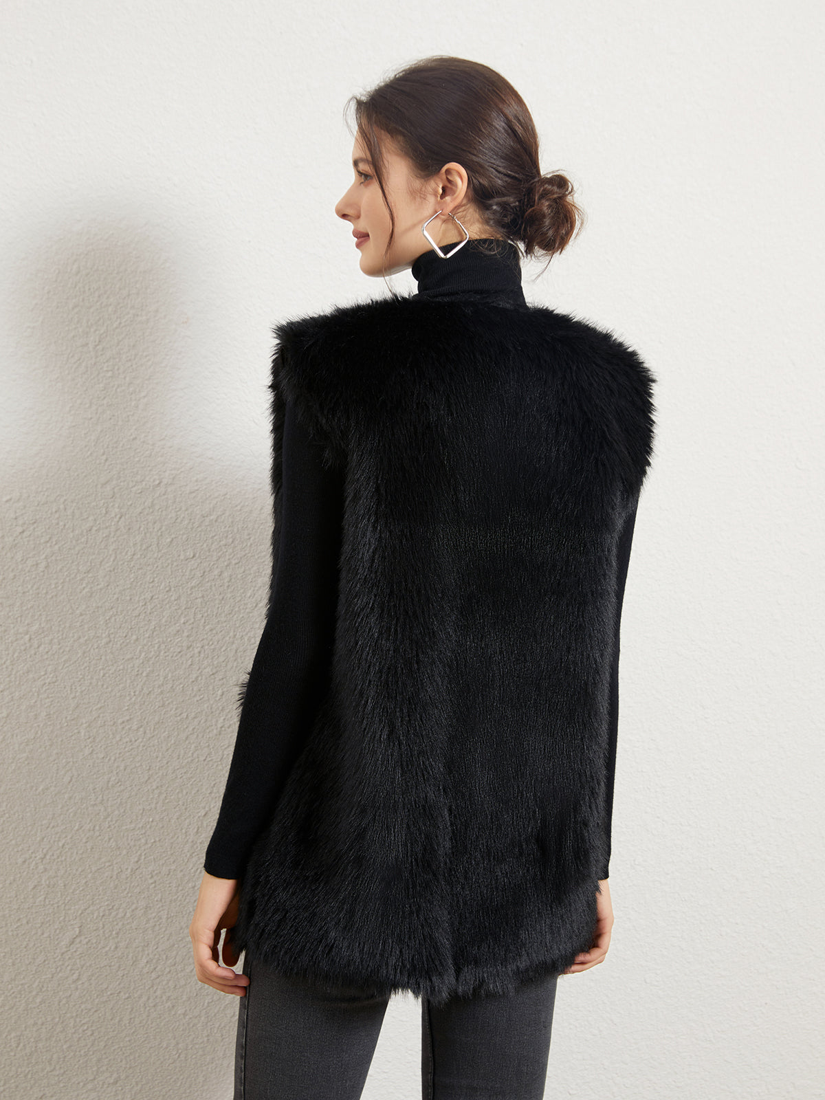 Essential Faux Fur Vest