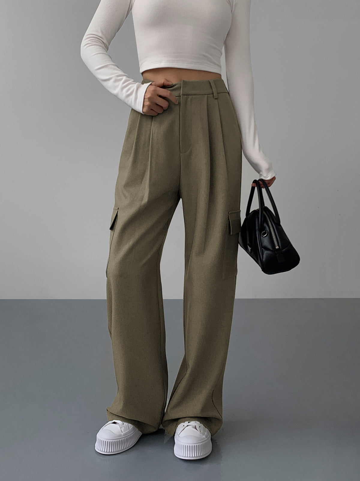 Leisure Pockets Pleated Wide Leg Pants