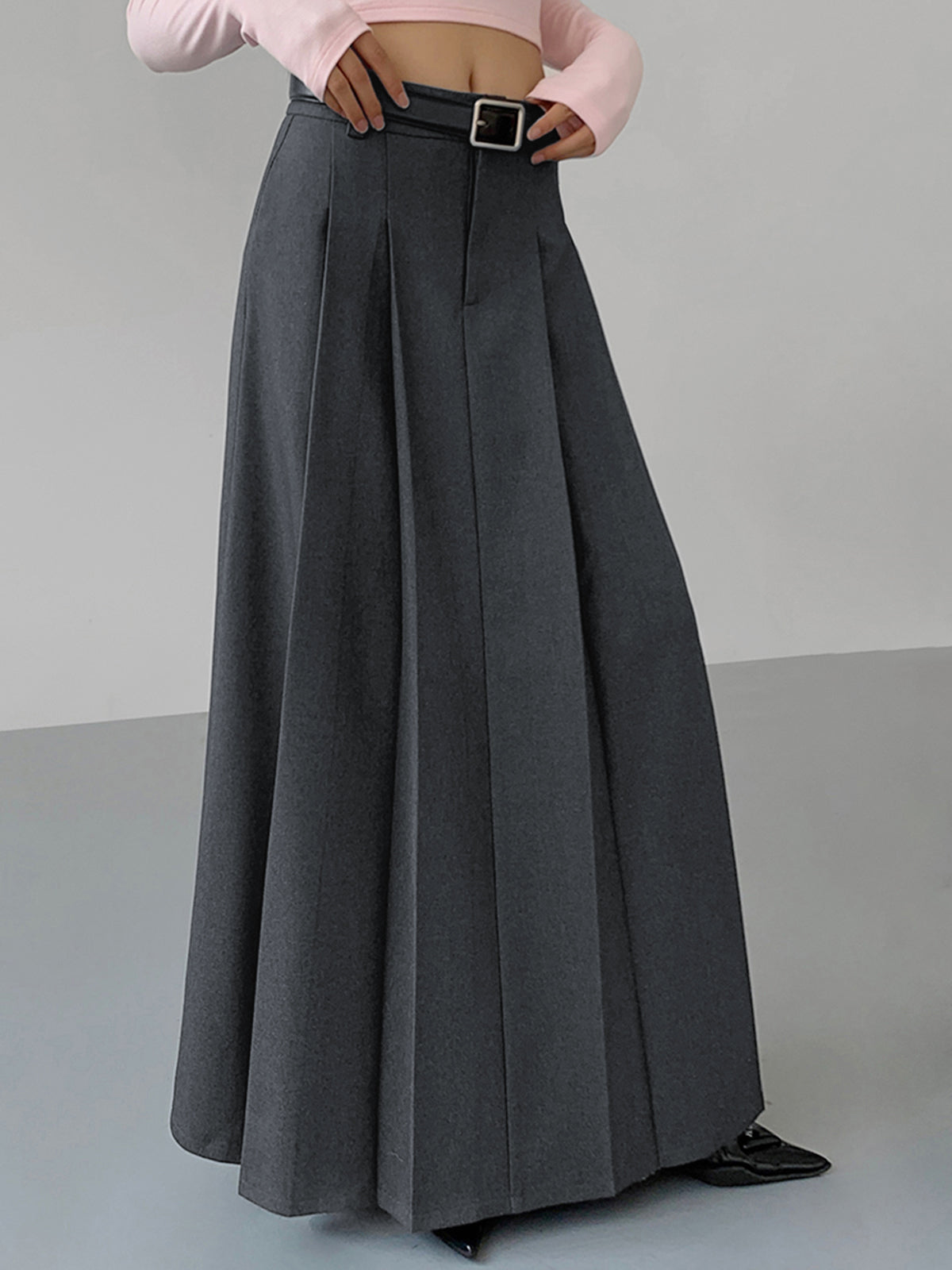 Unbelted Pleated Long Skirt