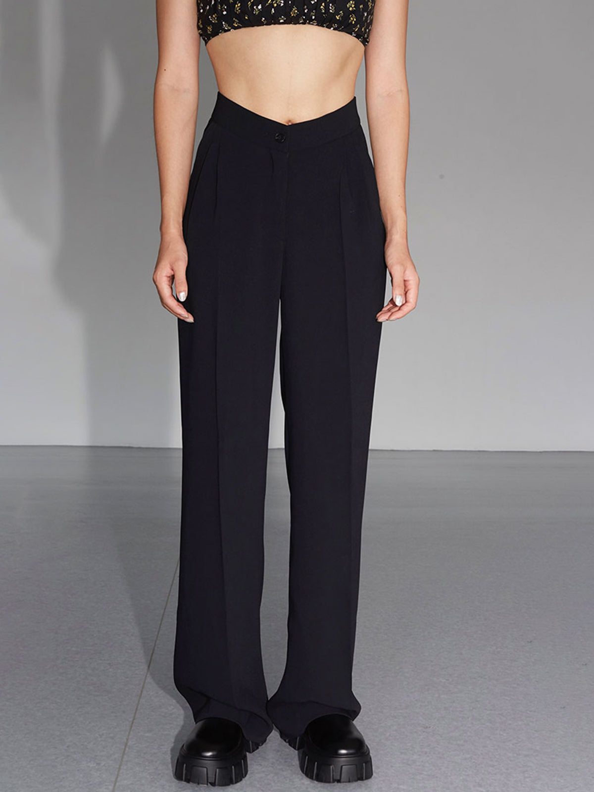 V-Shape Waist Pleated Flowy Straight Leg Pants