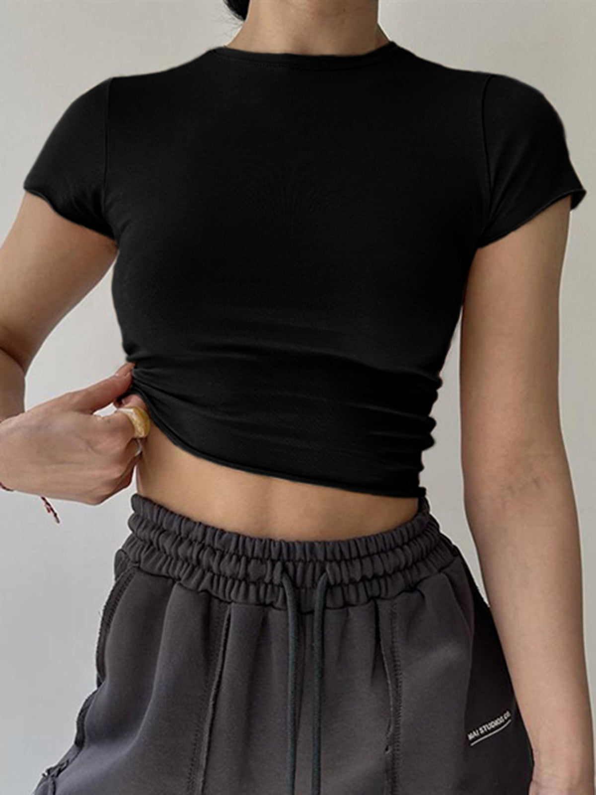 Everyday Crew Neck Crop Top