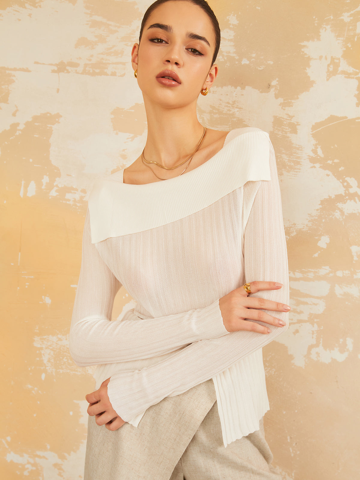 Overfold Pleat Slit Knit Top