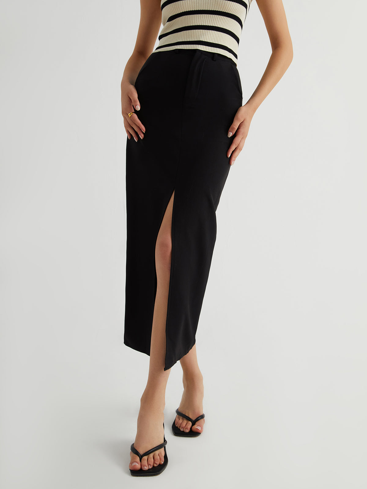 Pockets Slit Maxi Skirt