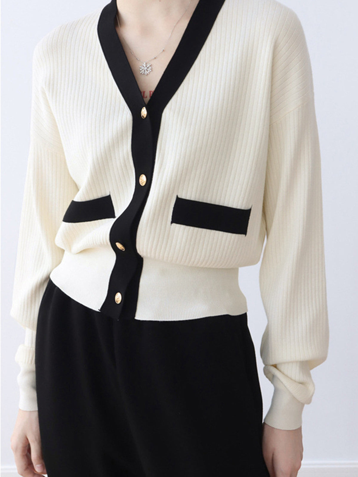 Old Money Aesthetics Contrast Trim Cardigan