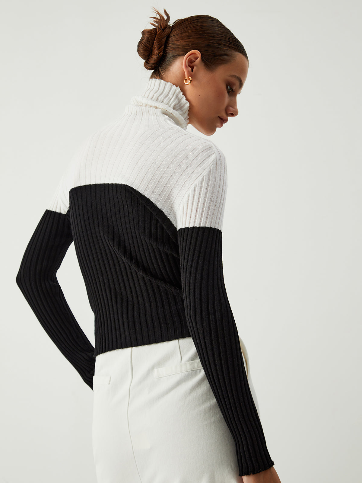 Paradise Feeling Turtleneck Long Sleeve Knit Top