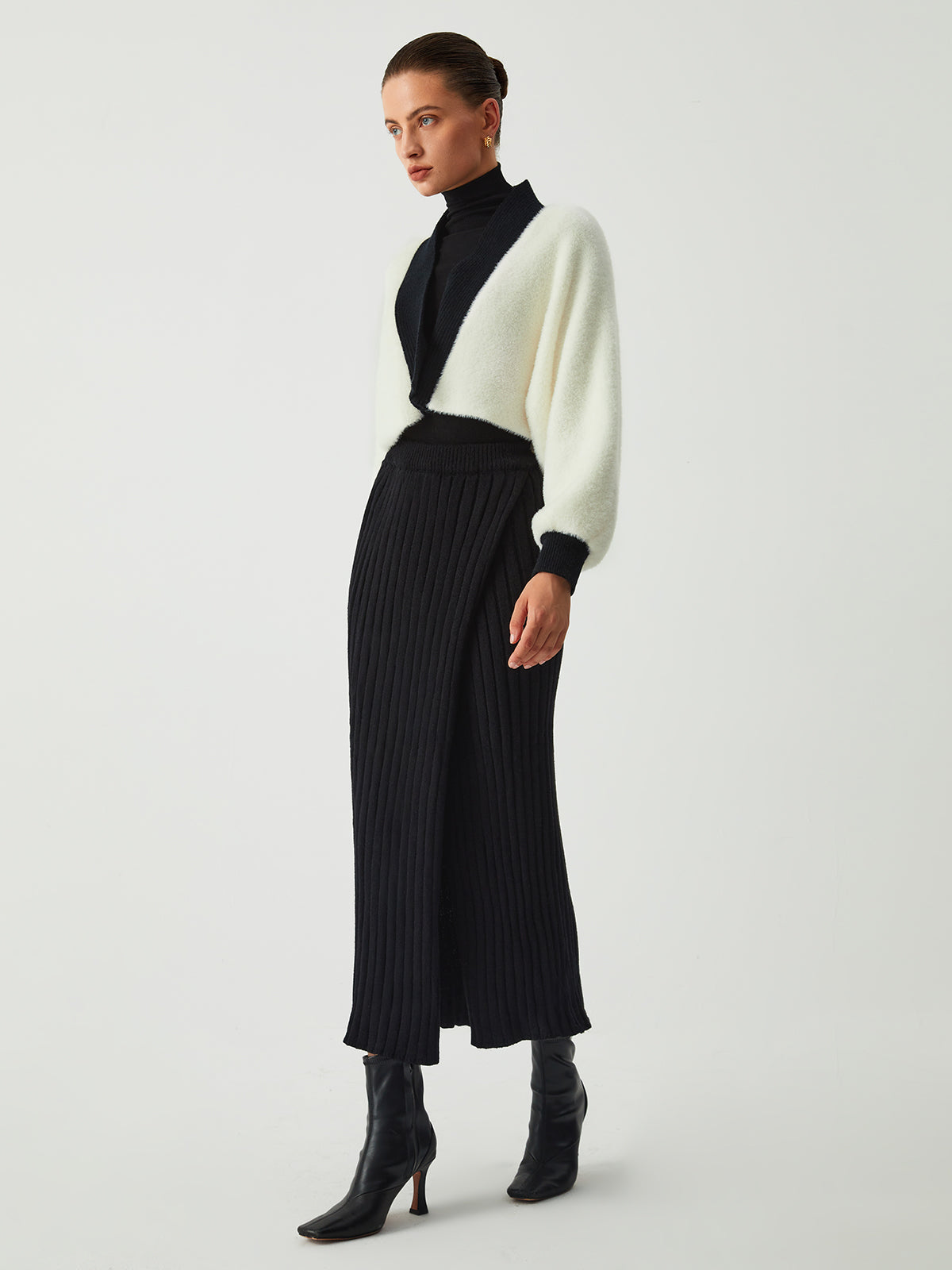 Contrast Trim Fuzzy Crop Cardigan